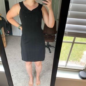 [J. McLaughlin] Black Sheath Shoulder Dress